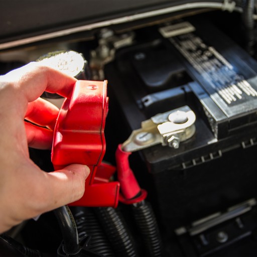 Sprej na čistenie drôtov a kontaktov elektrických častí K2 KONTAKT 400ml