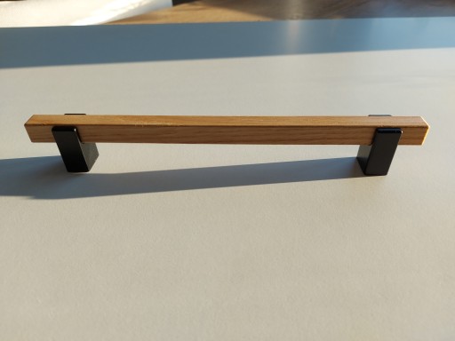 Nábytkové madlo zábradlia v tvare U, dĺžka 210mm, šírka 160mm