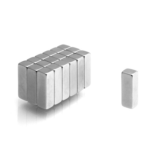 NEODYMIOVÝ MAGNET NA DESKU MPŁ 17x6x5 N42