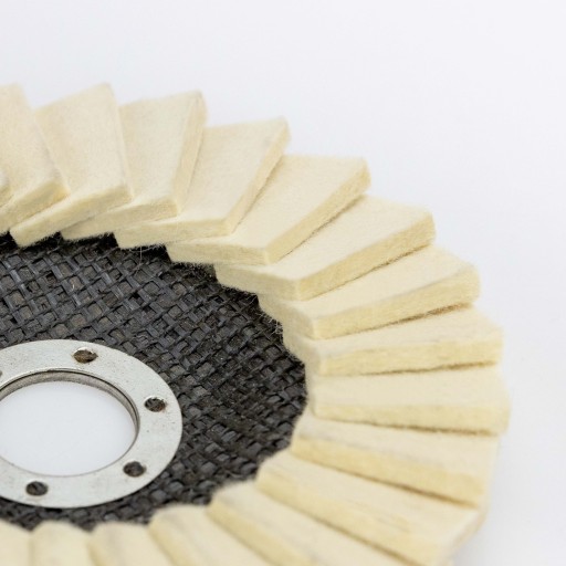 Plochý plstený leštiaci kotúč 125 mm vejárovitého tvaru