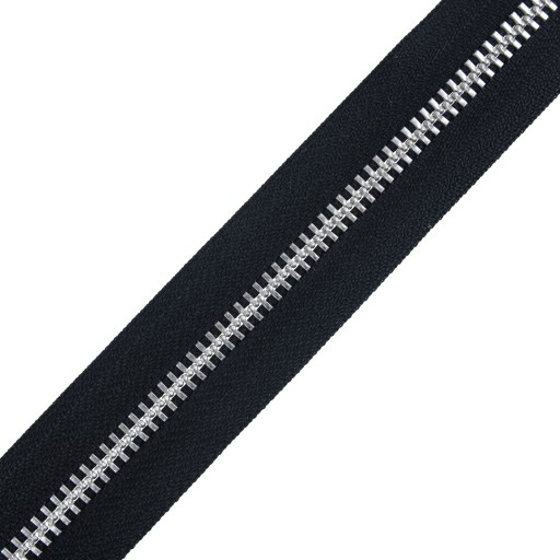 YKK zips 48cm ČIERNA s očkom