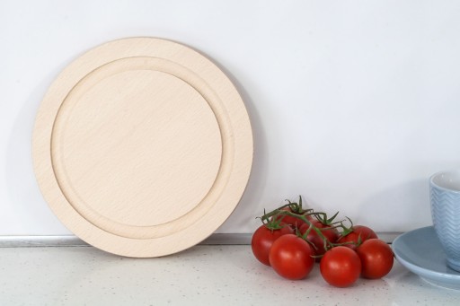 Doska na krájanie pr. 20 cm bukové drevo s vyrytým logom
