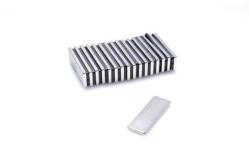 Neodymový tanierový magnet MPŁ 30x10x2 N38