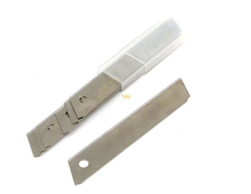 10 náhradných čepelí v balení pre 18 mm lámacie nože Waryński
