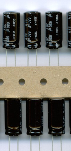 680uF 35V NÍZKY ESR 680 µF 35 V (10 KS) ELEKTROLYTICKÝ KONDENZÁTOR