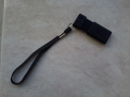 Verbatim 16GB PINSTRIPE USB 2.0 kľúč