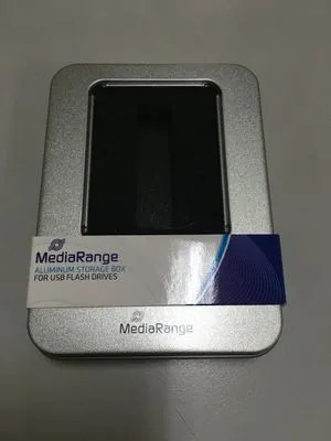 Estetické hliníkové puzdro na USB kľúč SVADOBNÝ darček