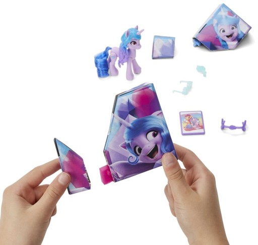 POSTAVIČKA MY LITTLE PONY IZZY MOONBOW S DOPLNKAMI