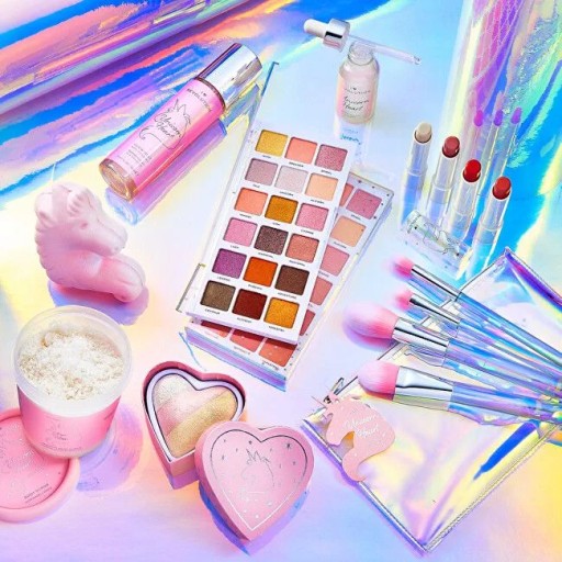 Makeup Revolution I Heart Revolution Balzam na pery Unicorn Heart Glow