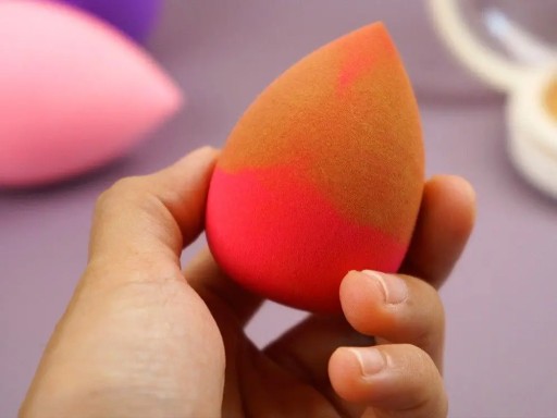 MAKE-UP BLENDER HUBKA NA LIKE-UP SLIZNÁ HUBKA