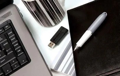 Verbatim 64GB PinStripe USB 2.0 kľúč