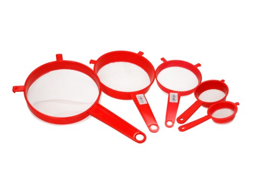 KUCHYNSKÉ SITKO plastové so šnúrkou, PRIEMER 15 cm, MIX FARIEB
