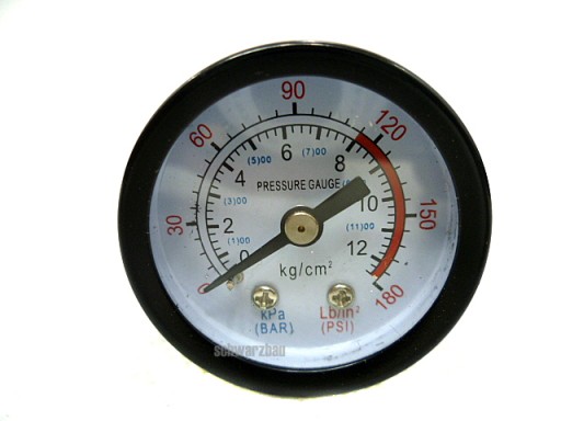 HODINY PRE KOMPRESOR 1/8'' manometer tlaku oleja