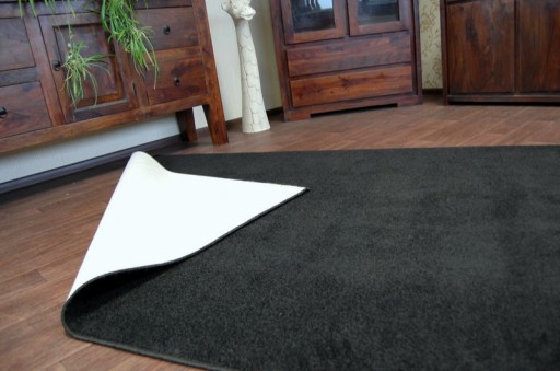 KOBEREC 50x80 cm TRENDY masívna čierna #EE2447