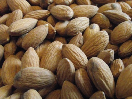 AUSTRÁLSKÉ mandle celé 500g