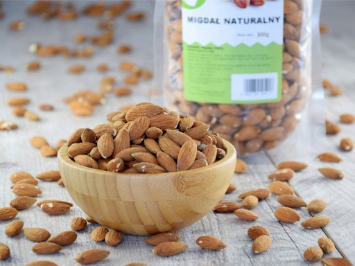 KALIFORNSKÉ MANDLE, celé, 500g - MIGOskupina