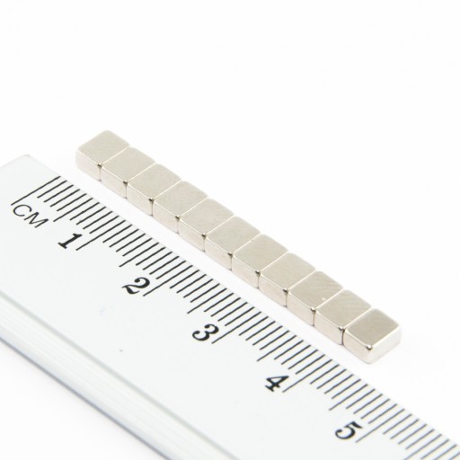 NEODYMOVÝ MAGNET TANIER 5x2,5x4 N38 40 KS