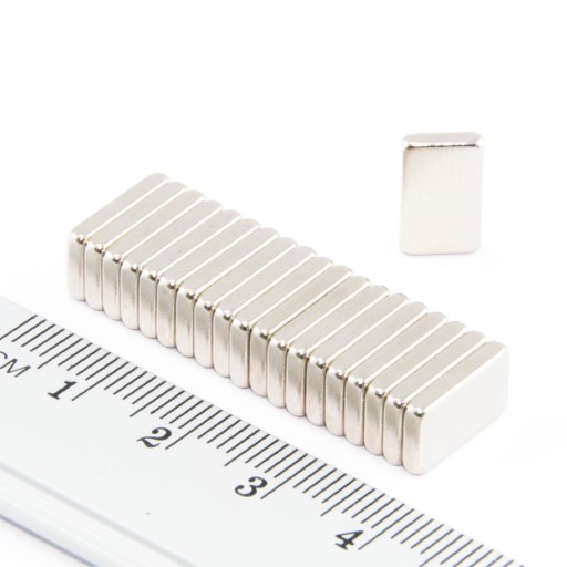 NEODYMOVÝ MAGNET TANIER 12x7x2 N38 - 15 KS