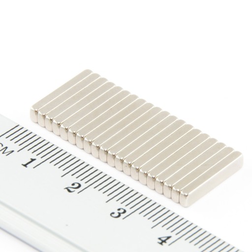 NEODYMOVÝ MAGNET NA TANIER 15x3x1,8 N38 - 25 KS