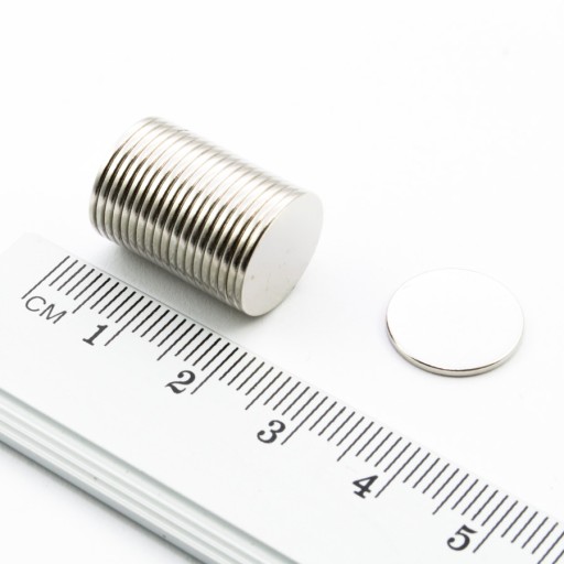 VALEC NEODYMOVÝ MAGNET 13x1 N38 SADA 15 ks