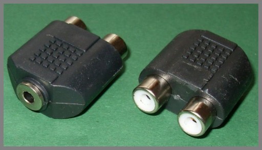 Adaptér malý JACK gn 3.5 / 2x RCA zásuvka (0821