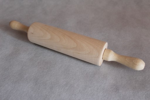 OTOČNÝ DREVENÝ valček na pizzu, 38 cm