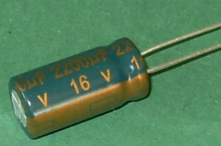 LOW ESR kondenzátor 2200uF 16V sada 10 ks (0841)