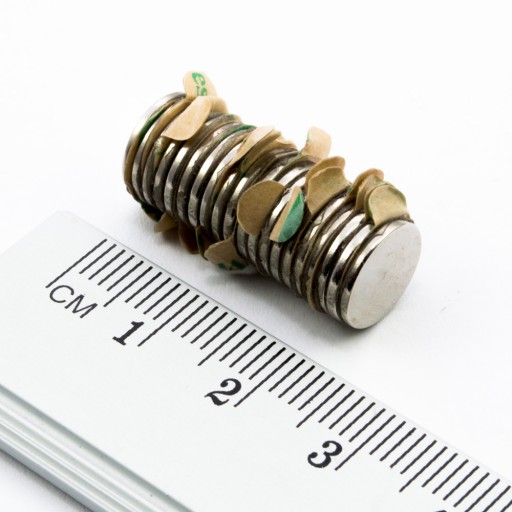 NEODYMOVÝ MAGNET 9,5x1 S LEPIKOM N38 - 20 KS