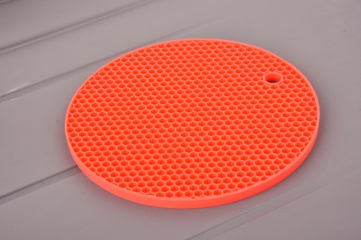 Silikónová podložka pod hrnce odolná voči teplote