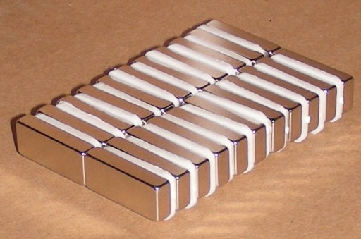 NEODYMIOVÝ MAGNET 20x10x5 MAGNETOV pre magnetizér