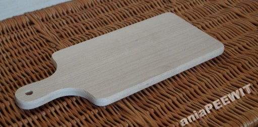 Drevená doska na krájanie s rúčkou 33 x 14 cm PL