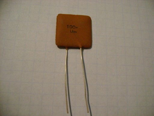 KERAMICKÝ KONDENZÁTOR 100nF 25V N220 LOLLICATOR 20 KS