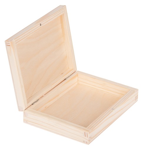 Drevená KRABIČKA uzavretá magnetom