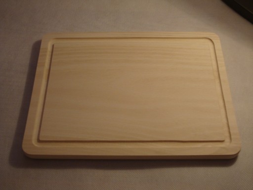 Kuchynská doska na krájanie 30x22x1,6 DREVENÁ