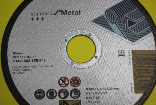 BOSCH KORUNDOVÝ KOTÚČ NA KOV 125 x 1,6 x 22,2
