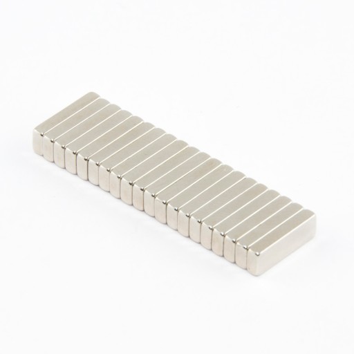 NEODYMOVÝ MAGNET TANIER 12x4x2 N38 - 25 KS