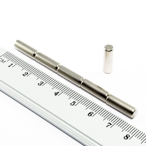 VALEC NEODYMOVÝ MAGNET 5x15 N38 SADA 8 ks
