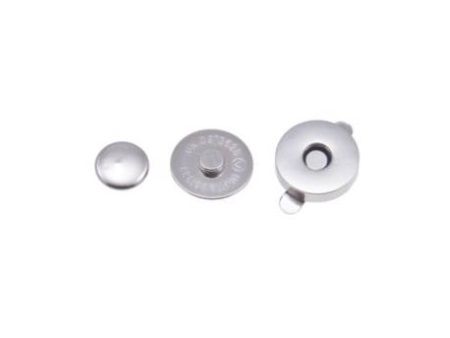 Magnet 18mm x 18mm Montáž na 1 nit 5ks