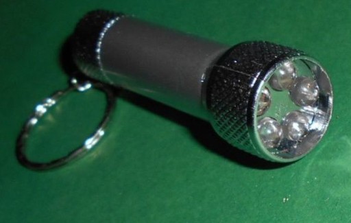 Mini ručná kľúčenka TORCH 7 LED mix farieb (3640a)