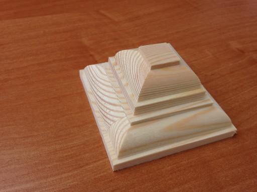 Baldachýny na drevenom stĺpiku Pyramída typ 12cm - 4cm