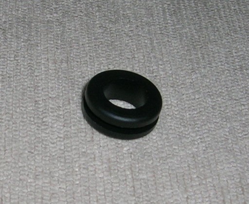 gumená priechodka 10/12mm čierna 10 ks