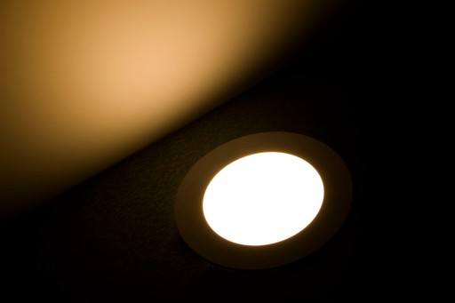 LED PANEL 6W POVRCHOVÁ MONTÁŽ 540LM OKRUHÁ EMC