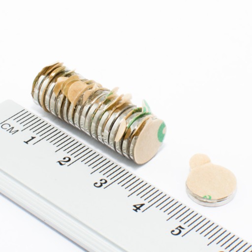 NEODYMIOVÝ MAGNET 10x2 S LEPIKOM - 10 KS