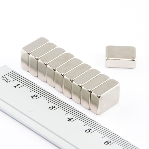 NEODYMOVÝ MAGNET TANIER 13x10x5 N38 - 4 KS