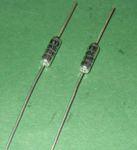 TEPELNÁ POISTKA 10A 250V 240 C stupňov (2223)