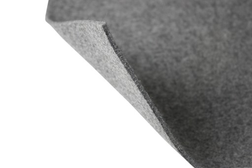TECHNICKÝ PLST 4mm LESK 600 g/m2 čierna
