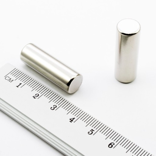 VALEC NEODYMOVÝ MAGNET 10x30 /N38