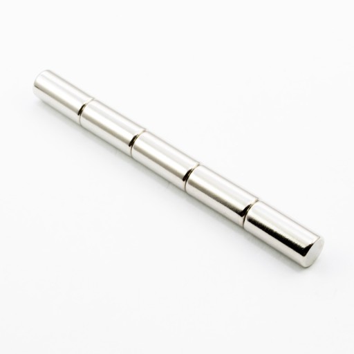 VALEC NEODYMOVÝ MAGNET 7x15 N38 SADA 4 ks