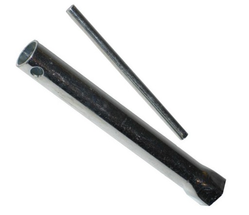 ZÁSTRČKOVÝ KĽÚČ 21mm KOSAČKA PILA MOTOR SKÚTER