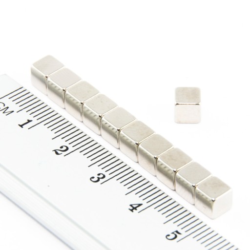 NEODYMOVÝ MAGNET TANIER 5x5x5 N38 20 KS